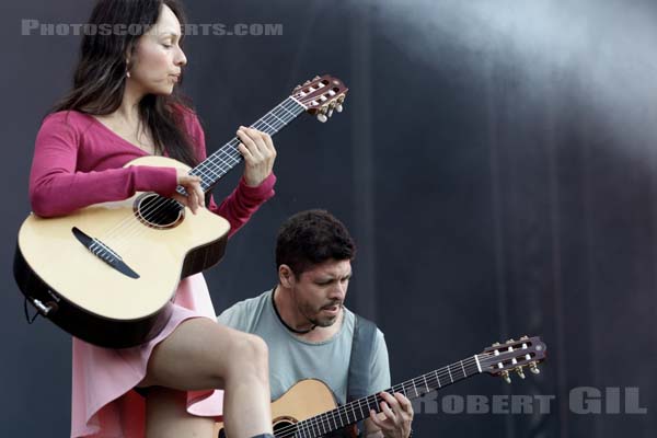RODRIGO Y GABRIELA - 2015-08-28 - SAINT CLOUD - Domaine National - Grande Scene - 